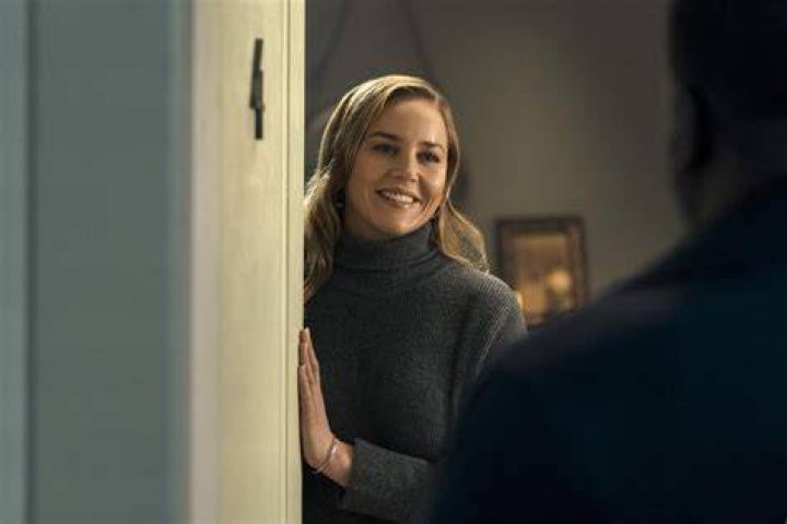 Abbie Cornish as Dr. Cathy Mueller in Tom Clancy's Jack Ryan series premiere