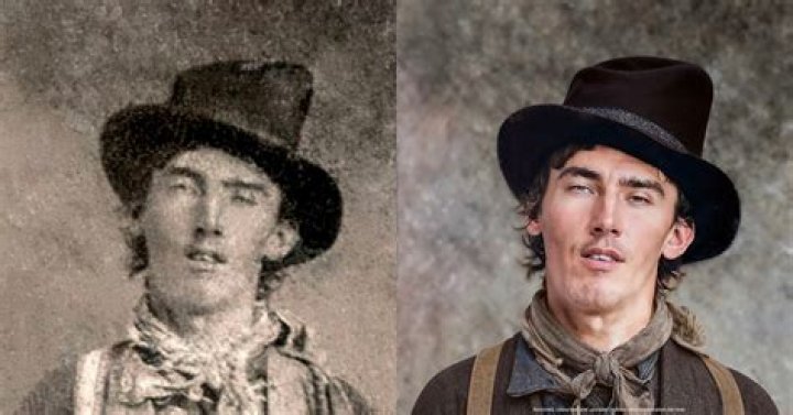 Billy the Kid in front of a burning house