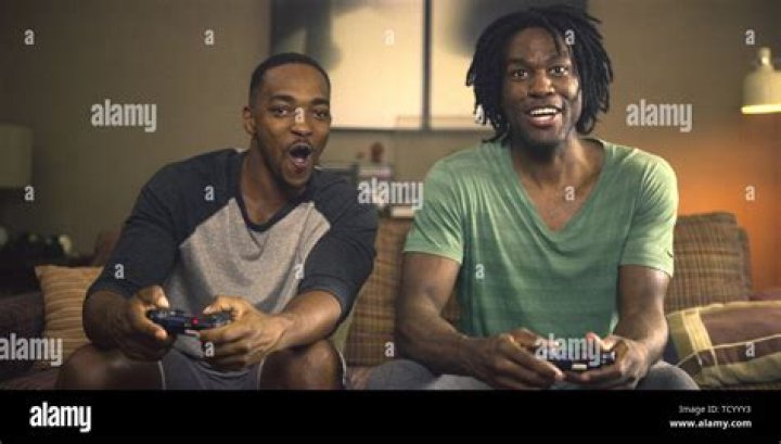 Black Mirror - Anthony Mackie and Yahya Abdul-Mateen II