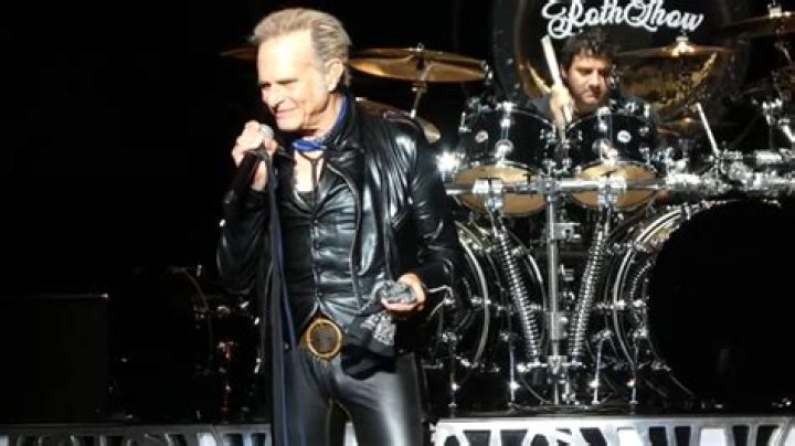David Lee Roth announces early 2022 retirement, citing health concerns