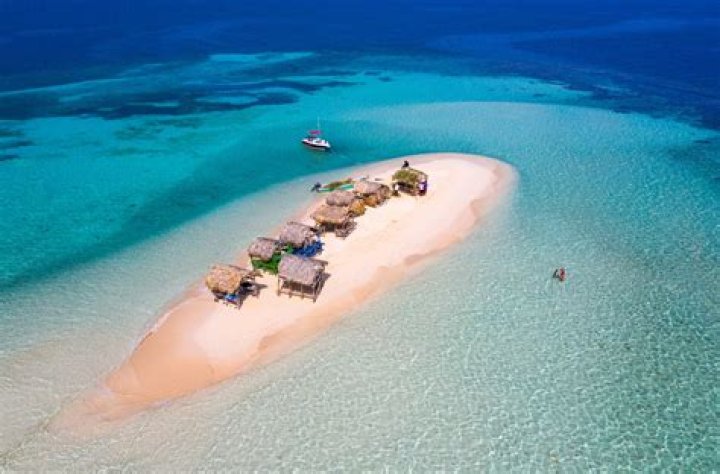 Forbes Cayo Arena, una de las mejores playas del Caribe RoseMaryNEWS