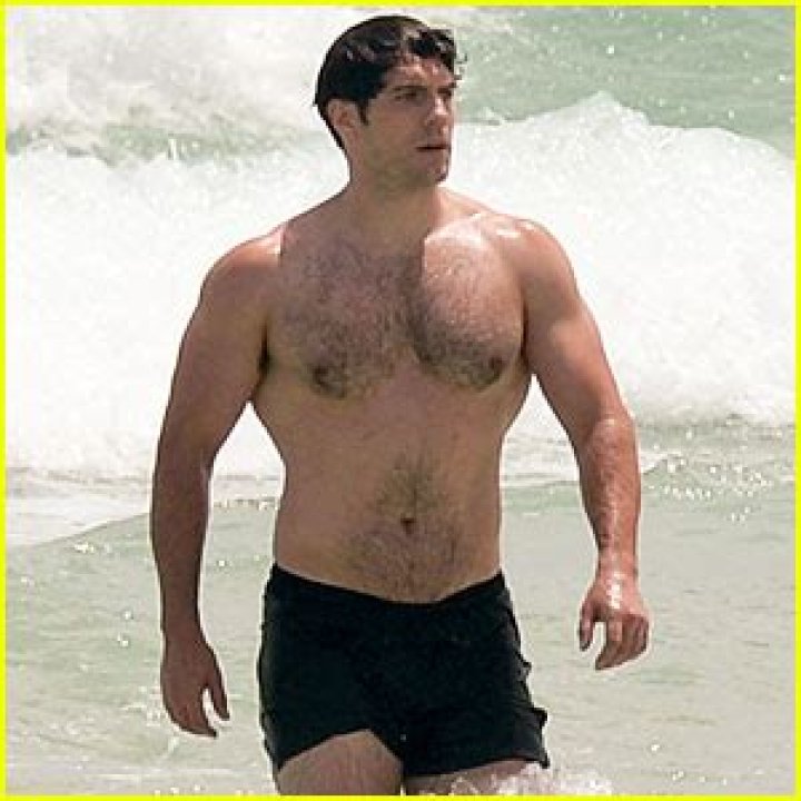 Henry Cavill Bares His Buff Superman Body at the Beach! Photo 3745487
