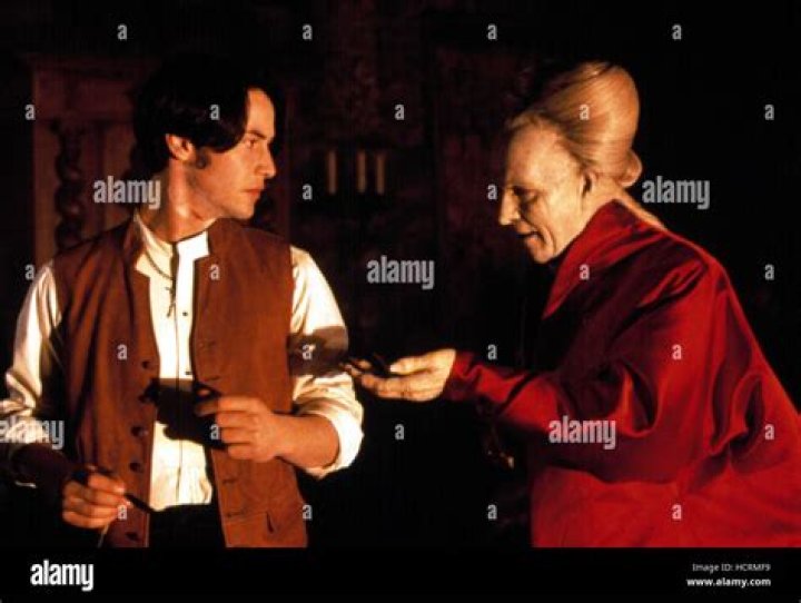 Keanu Reeves and Gary Oldman In Dracula 1992
