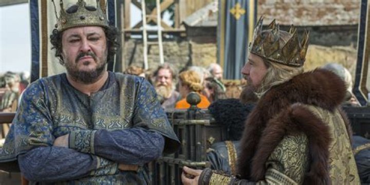 King Aelle and King Ecbert arguing after Ecbert declared himself king of Mercia