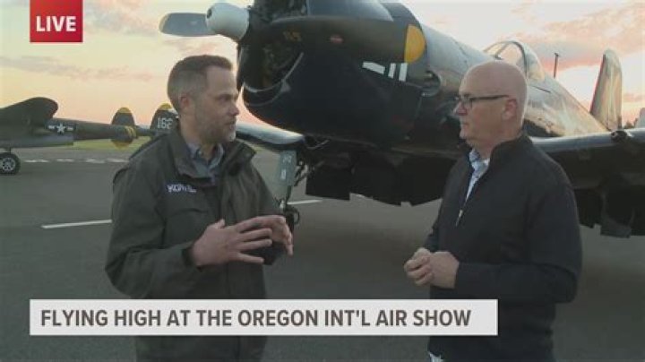 Oregon International Air Show kicks off 36th year, McMinnville