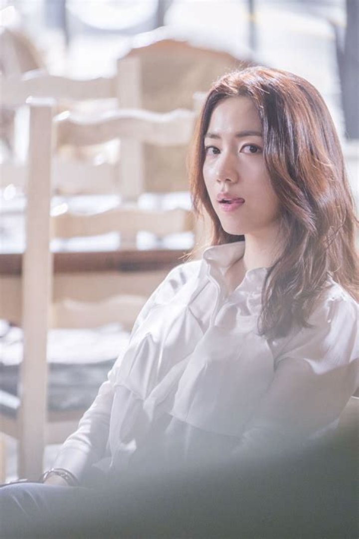 Ryu Hwayoung Android/iPhone Wallpaper 123665 Asiachan KPOP Image Board