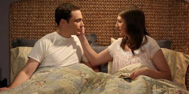 Sheldon and Amy in bed talking on TBBT