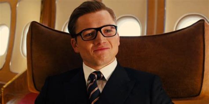Taron Eggerton as Eggsy in Poppy's Diner in Kingsman The Golden Circle