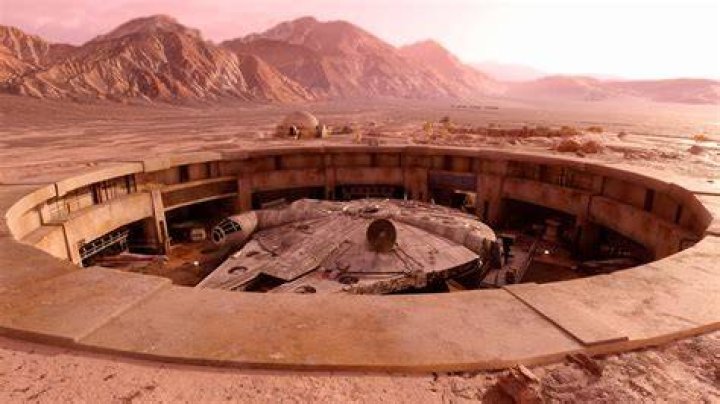 Tatooine's mod gang, armed with blaster pistols and ready for combat.