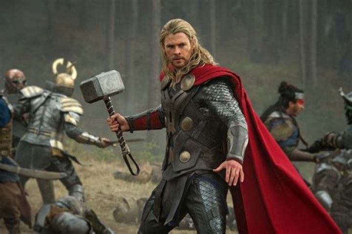 thor chris hemsworth