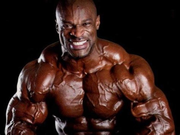 “Was a 98-Pound Weakling When I Was 5”: Savage Ronnie Coleman Gave a Befitting
Reply to a Host Trying to Uncover His Bodybuilding Journey in 2001