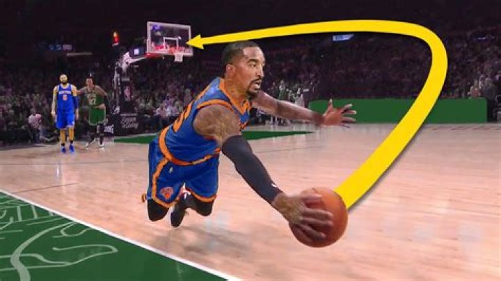 WATCH: Bizarre Clip Shows Man Expertly Making Basketball Shots While Running on
a Treadmill in the Court